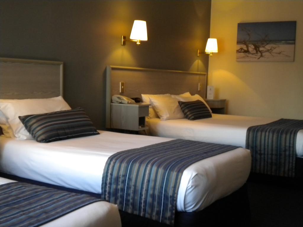 Мотель Ibis Styles Adelaide Manor Екстер'єр фото