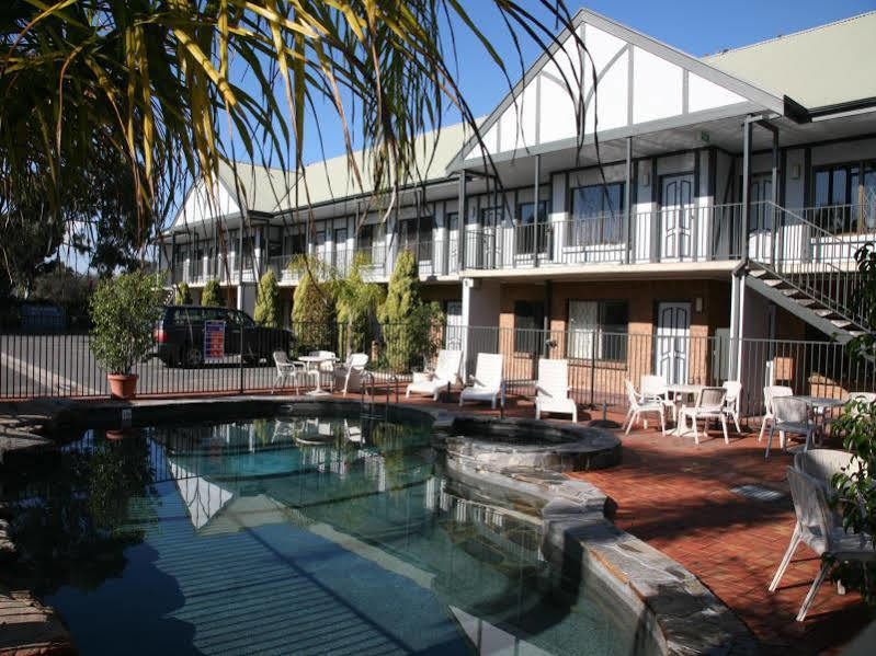 Мотель Ibis Styles Adelaide Manor Екстер'єр фото