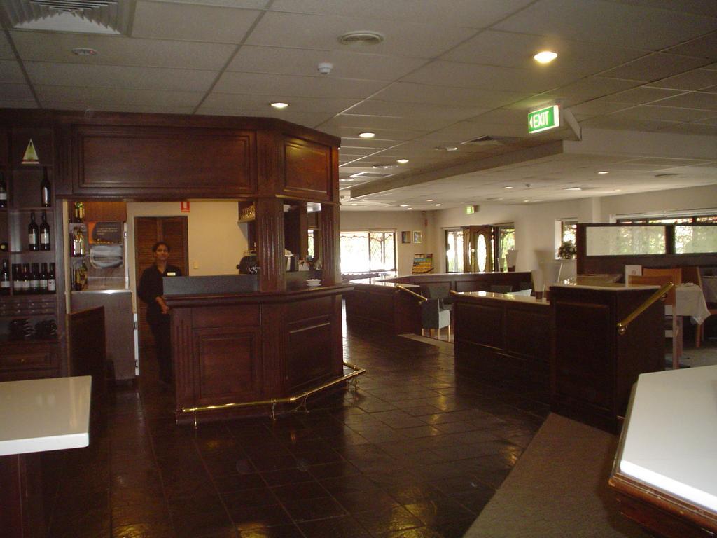 Мотель Ibis Styles Adelaide Manor Екстер'єр фото