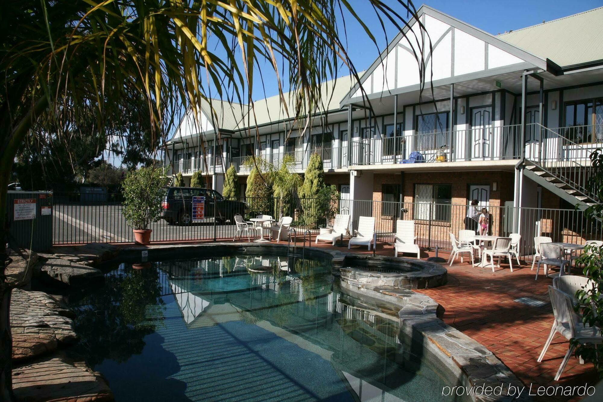 Мотель Ibis Styles Adelaide Manor Екстер'єр фото